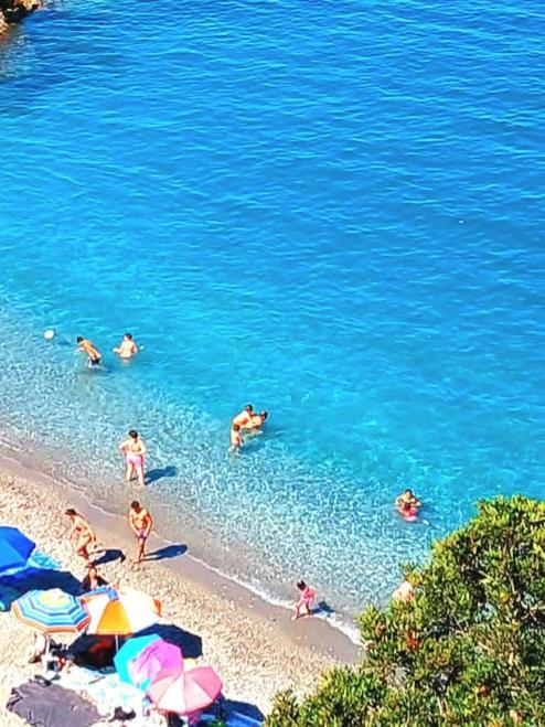 Sweet Sea View Apartment Savona